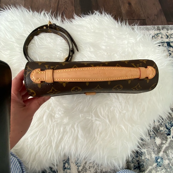 Louis Vuitton Pochette Metis - Picture 3 of 14